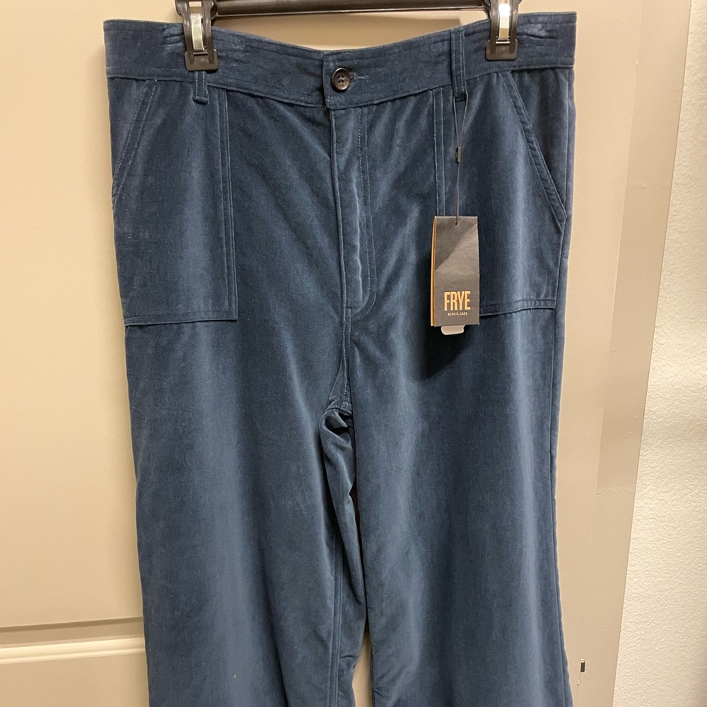 Frye size 30 blue velvet cropped flare nwt